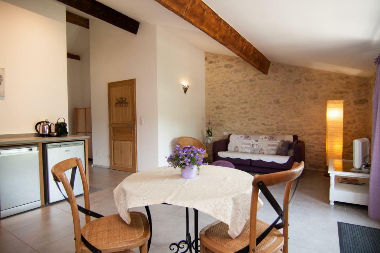 Mas De La Rivoire B&B Villevieille Экстерьер фото